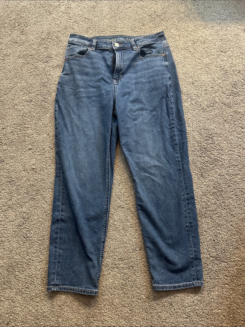 American Eagle Mom Jean